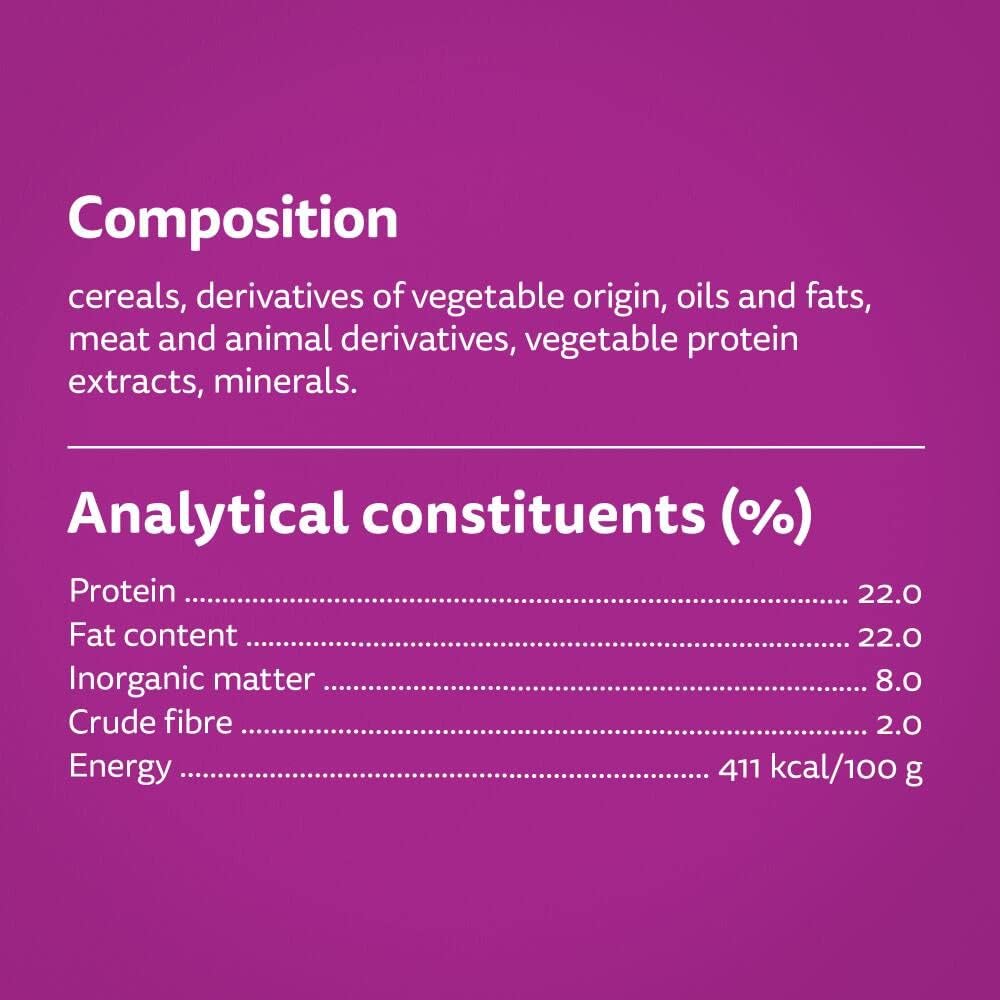 WHISKAS Temptations - Tasty, Crunchy Treats for Adult Cats, Small Bite Size Snacks with a Delicious Salmon Flavour Filling, 4x180 g Packets - Pack May Vary